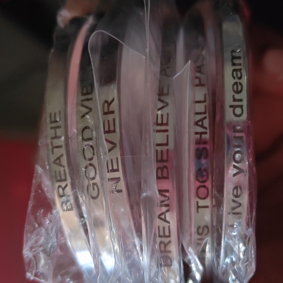 Mantra cuff bracelet set of 6 - Picture 3 of 3